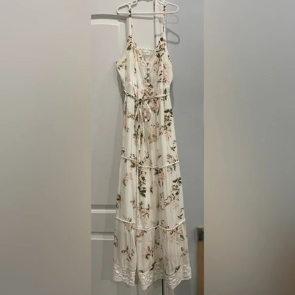 White Floral Print Crochet Detail Maternity Maxi Dress by Motherhood Maternity M - Picture 5 of 6